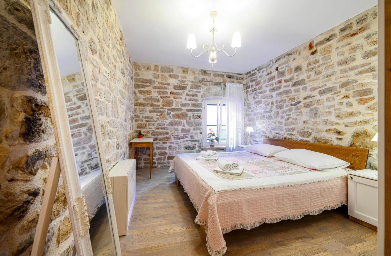 Apartments Festum Šibenik Eksteriør billede