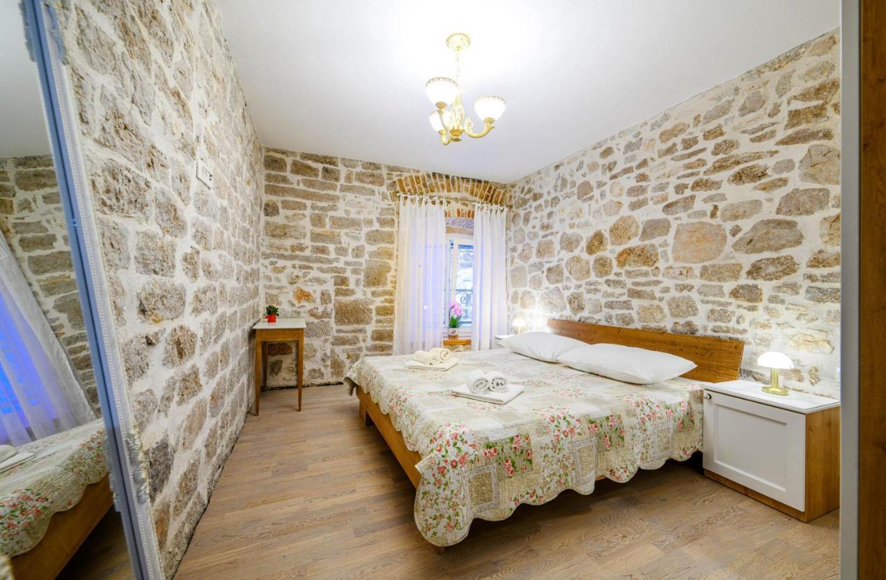Apartments Festum Šibenik Eksteriør billede
