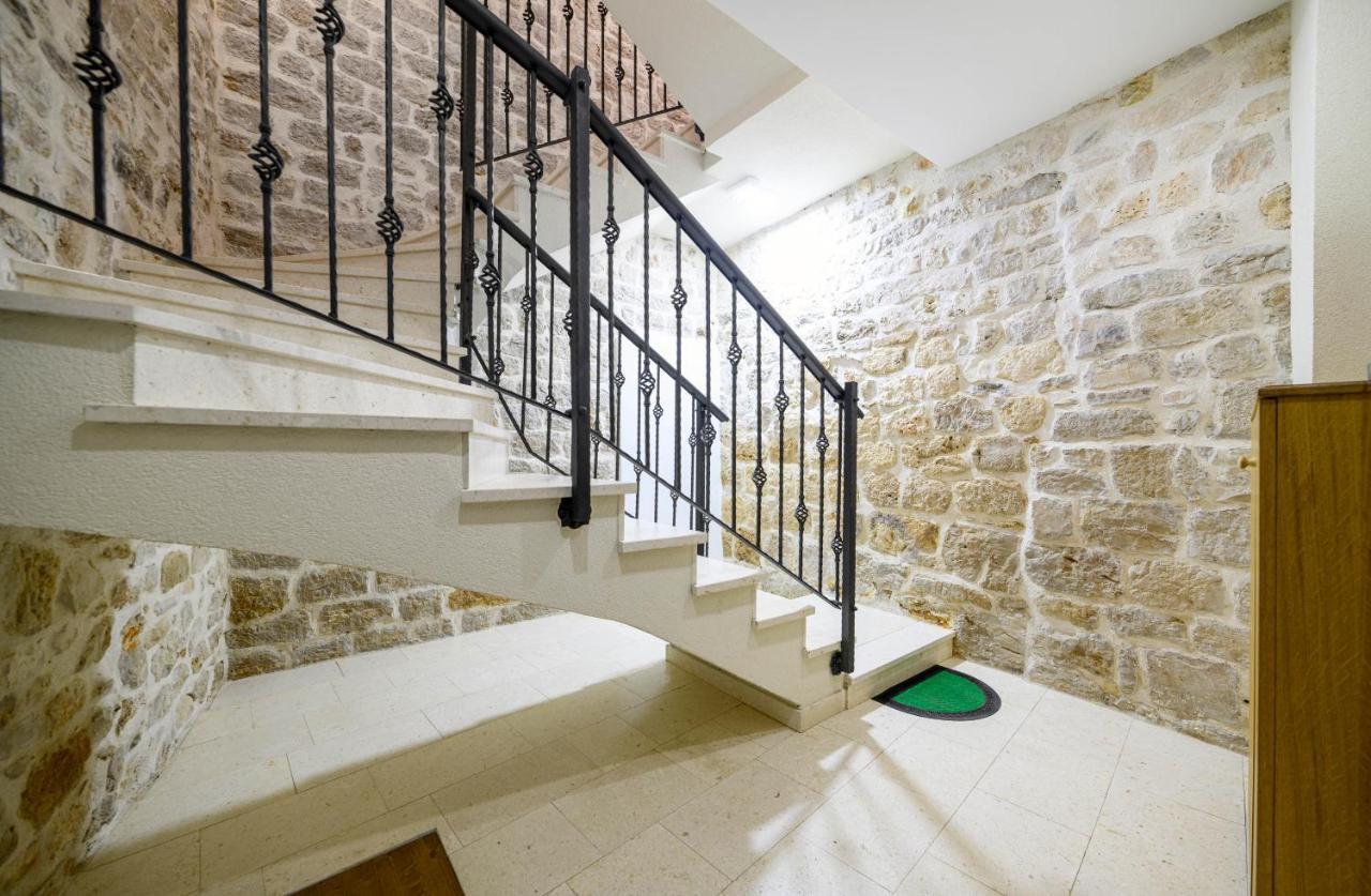 Apartments Festum Šibenik Eksteriør billede
