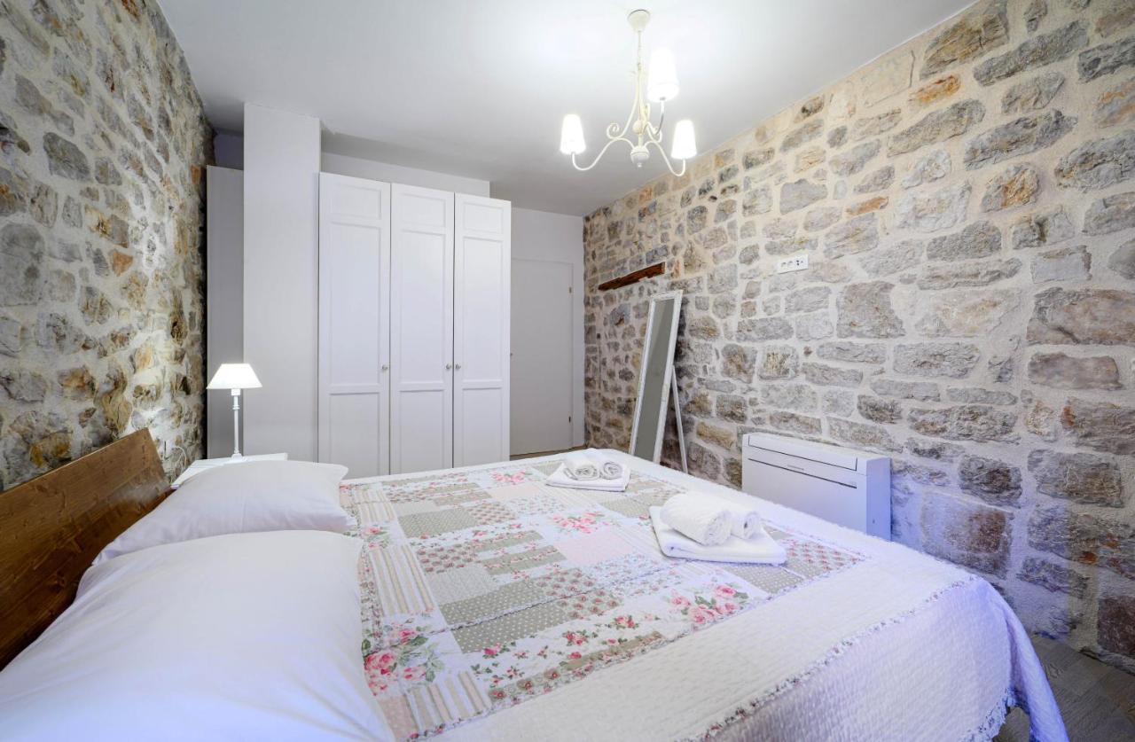Apartments Festum Šibenik Eksteriør billede