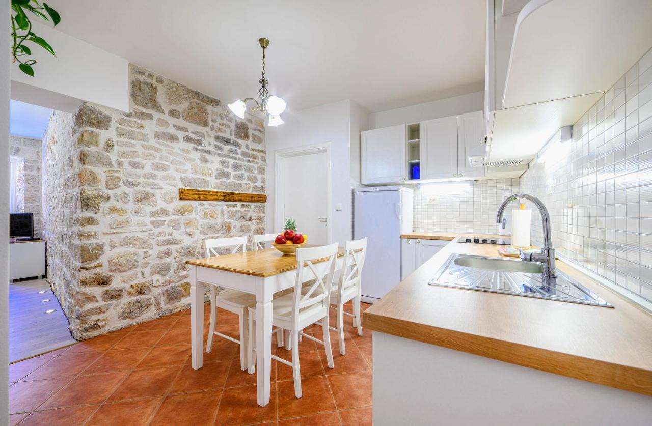 Apartments Festum Šibenik Eksteriør billede