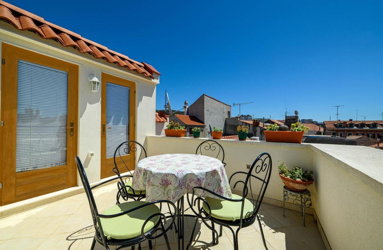 Apartments Festum Šibenik Eksteriør billede